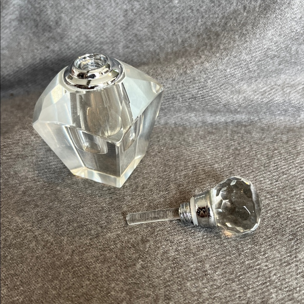 Crystal Perfume Bottle - Picture 3 of 8